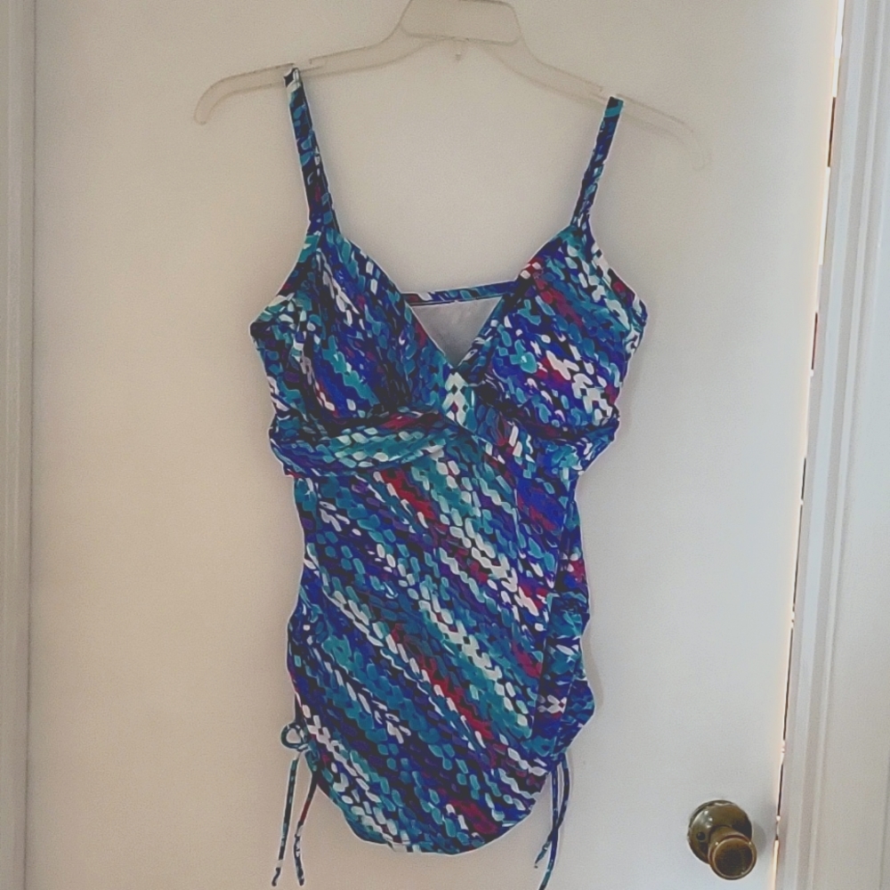 Trimshaper tankini top